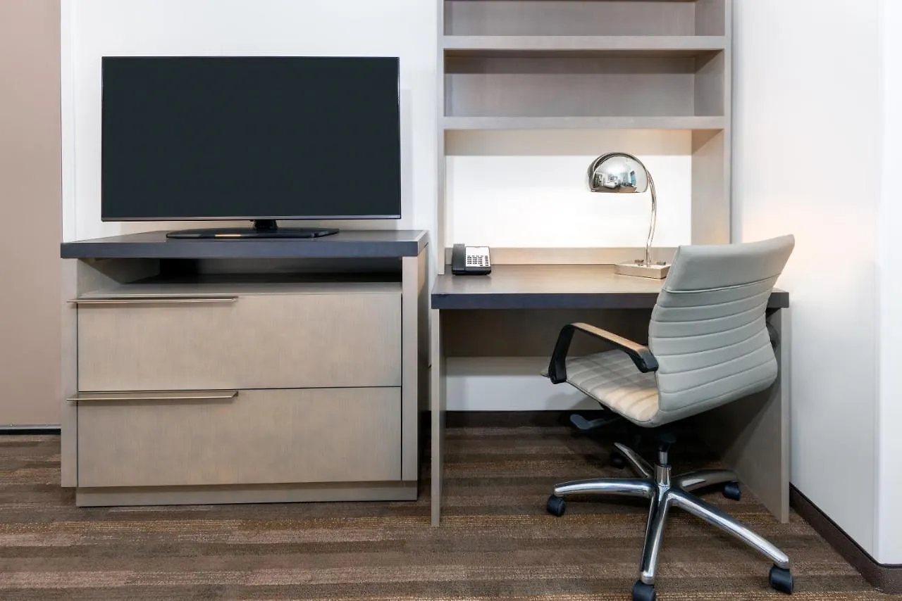 Hyatt House Tampa Airport/Westshore Hotel