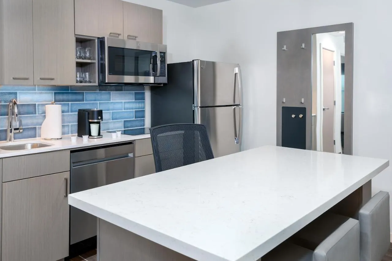 Hyatt House Tampa Airport/Westshore