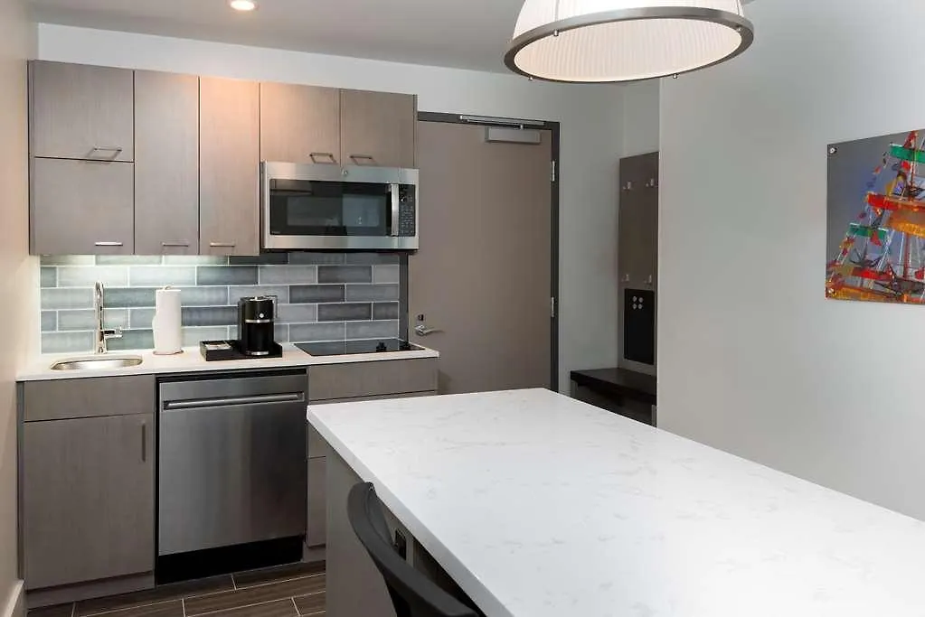 Hyatt House Tampa Airport/Westshore